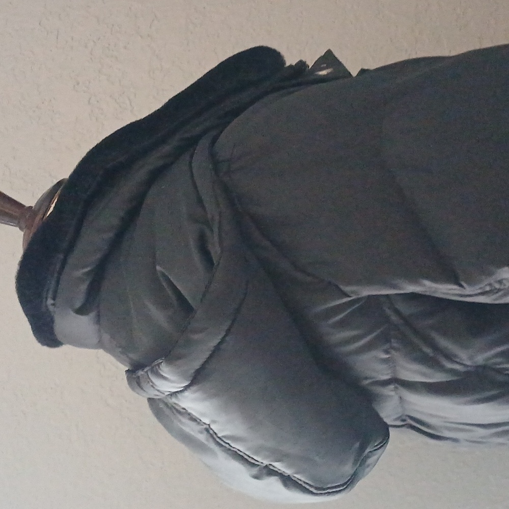 Michael Kors Black Puffer Coat - Picture 5 of 12